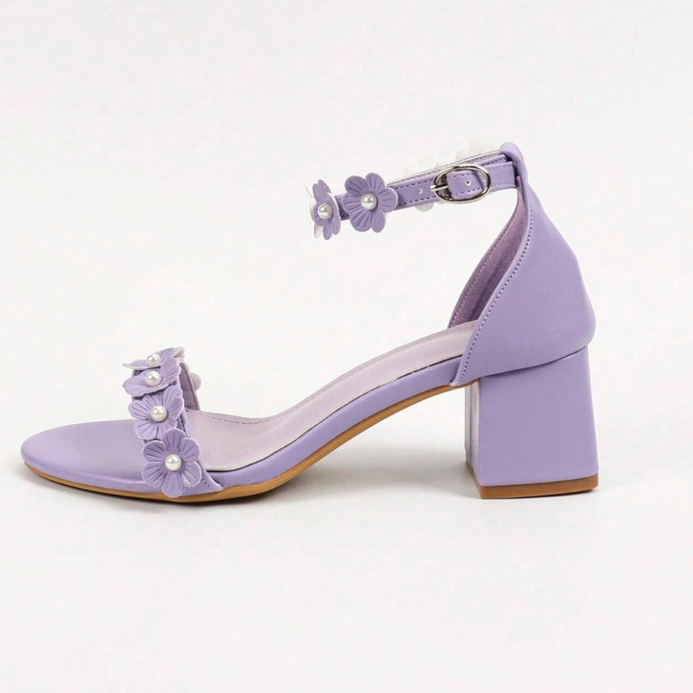 Baby Pink Sandals with Flower and Pearl Appliqués